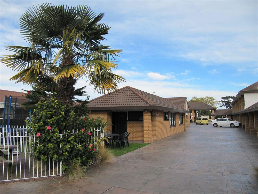 Palm City Motor Inn เนเปียร์ ภายนอก รูปภาพ